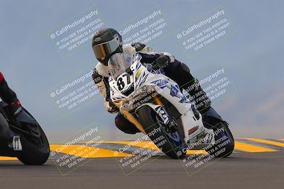 media/Sep-11-2022-SoCal Trackdays (Sun) [[81b7e951af]]/Turn 9 (930am)/